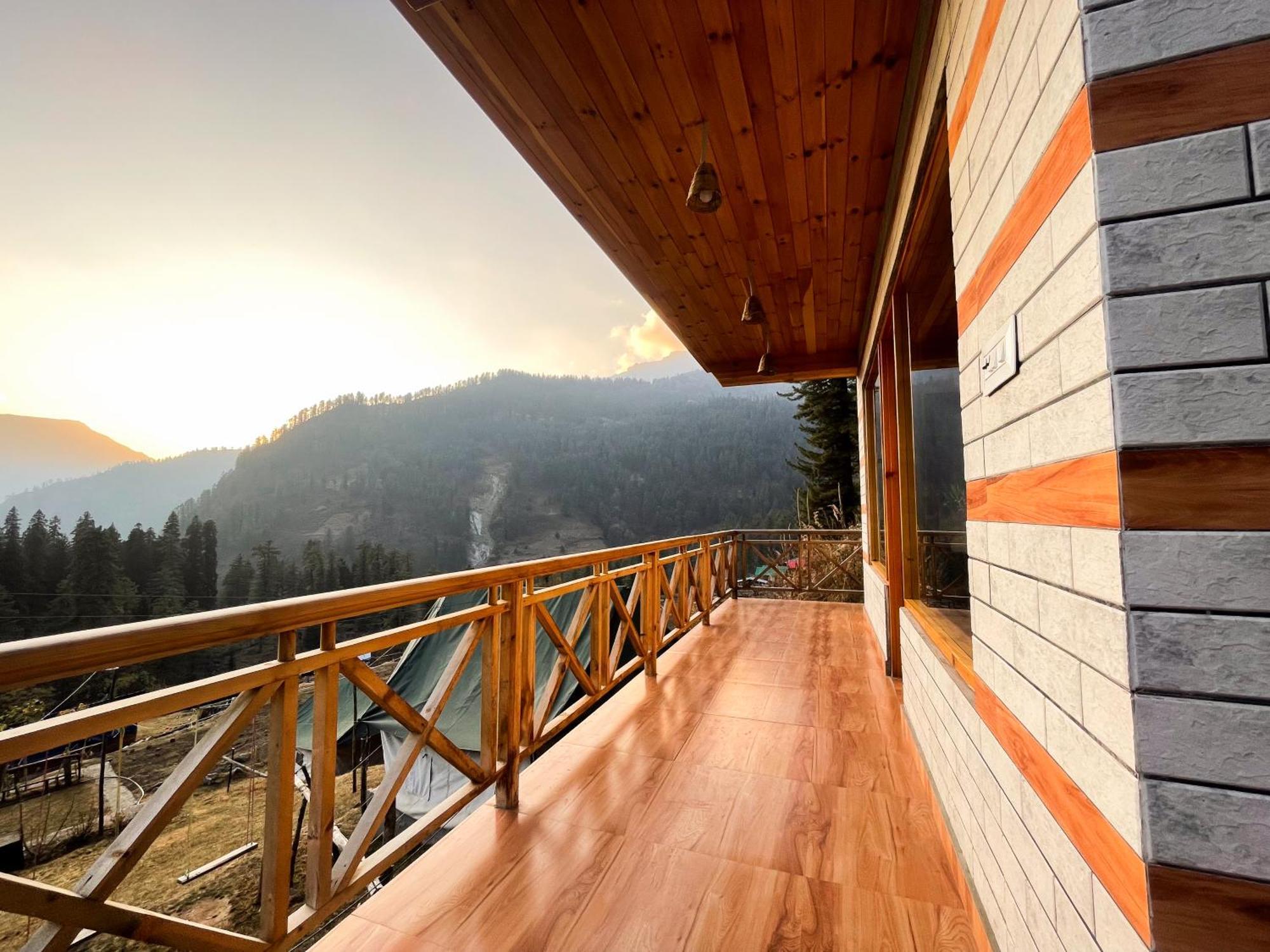 Singing Woods Kutla Hotel Kullu Ngoại thất bức ảnh