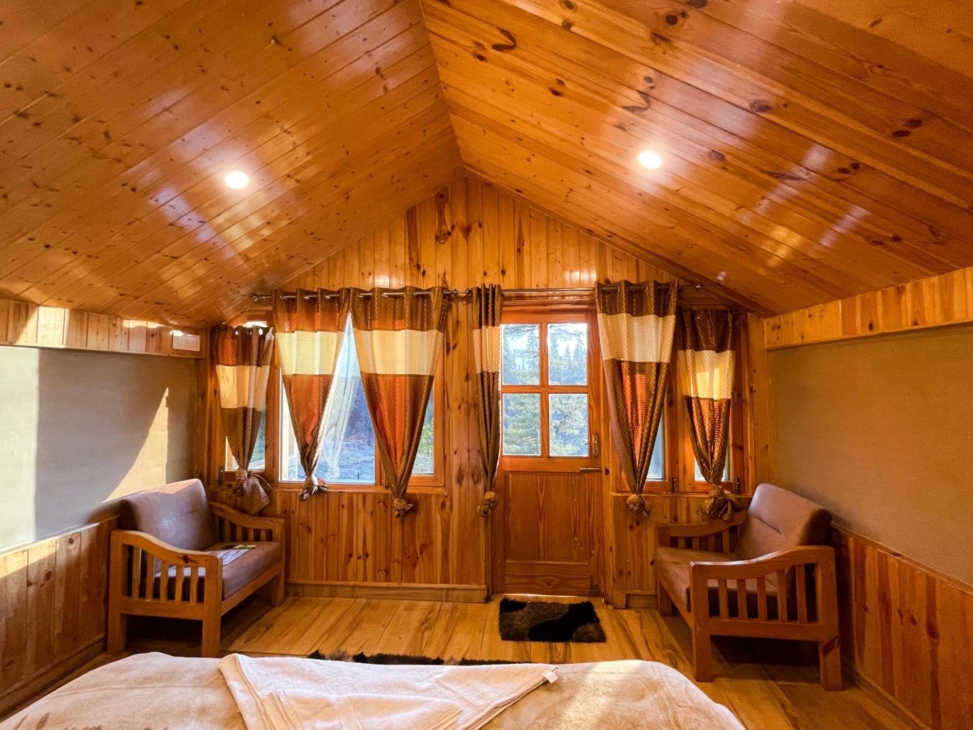 Singing Woods Kutla Hotel Kullu Ngoại thất bức ảnh